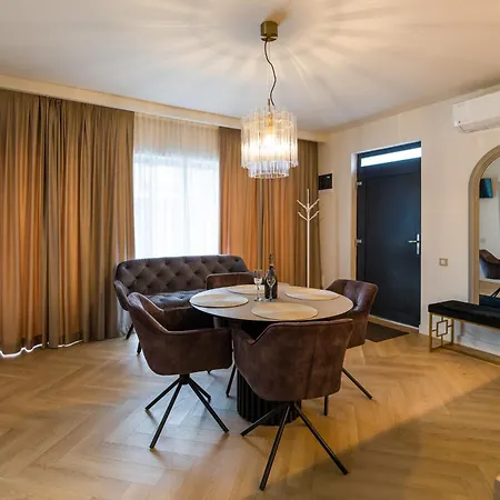 Eclat Boutique Jacuzzi Apartman Kolozsvár