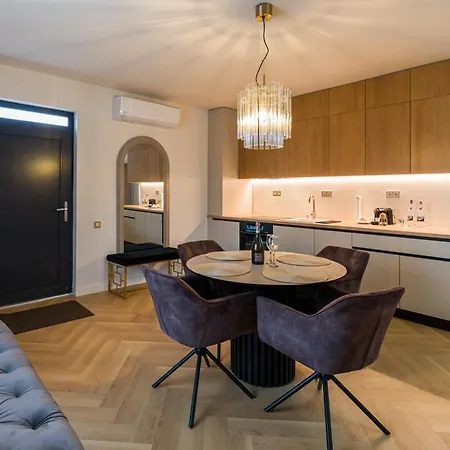 Apartmán Eclat Butique Jacuzzi
