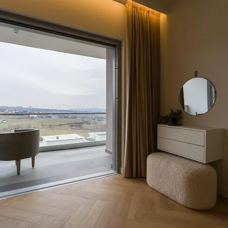 Eclat Butique Jacuzzi Apartmán