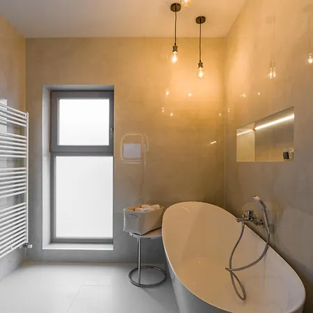 Eclat Butique Jacuzzi Apartmán *
