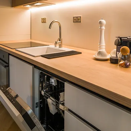 Apartmán Eclat Butique Jacuzzi *