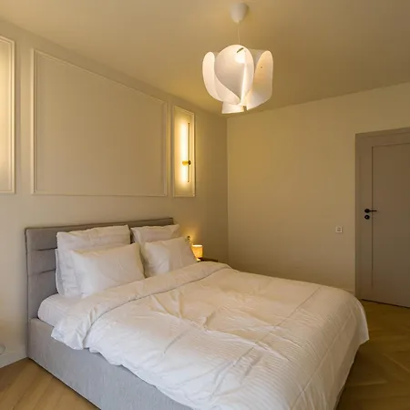 Eclat Boutique Jacuzzi Apartman *