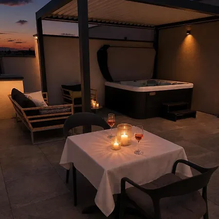 Apartment Eclat Boutique Jacuzzi *