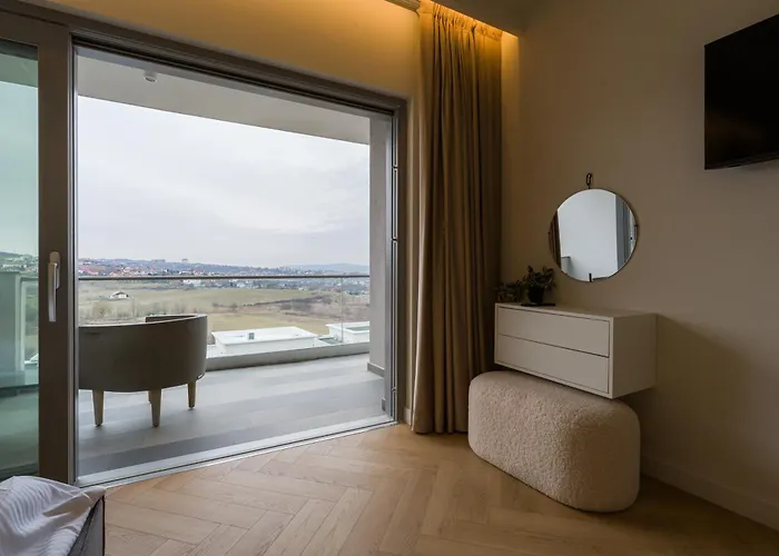 Eclat Butique Jacuzzi Apartment