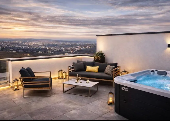 Eclat Butique Jacuzzi