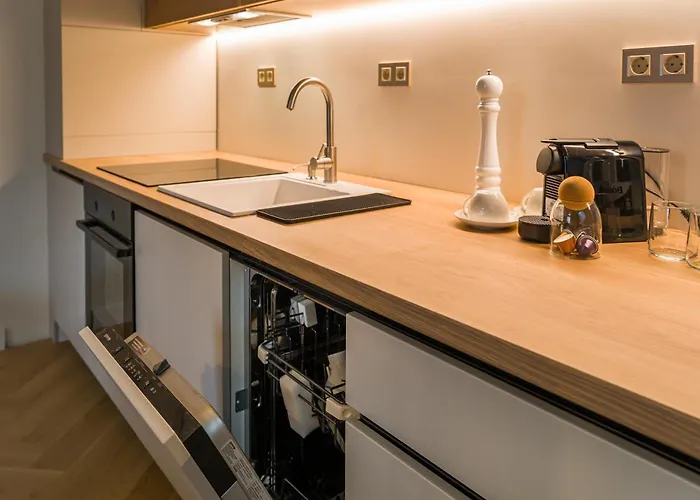 Apartment Eclat Butique Jacuzzi *